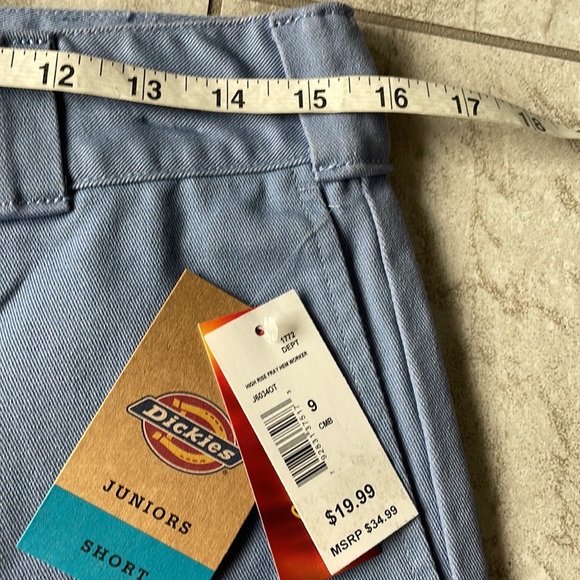 Di lies,Juniors blue short,2front slide pockets,2back pockets,high rise,twill - Picture 11 of 16